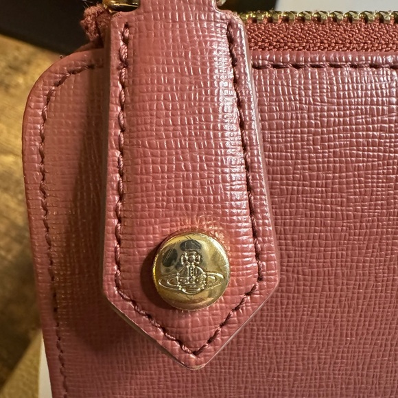 PRISTINE Vivienne Westwood Long Zip Round Wallet in Dusty Rose Saffiano - Picture 8 of 17